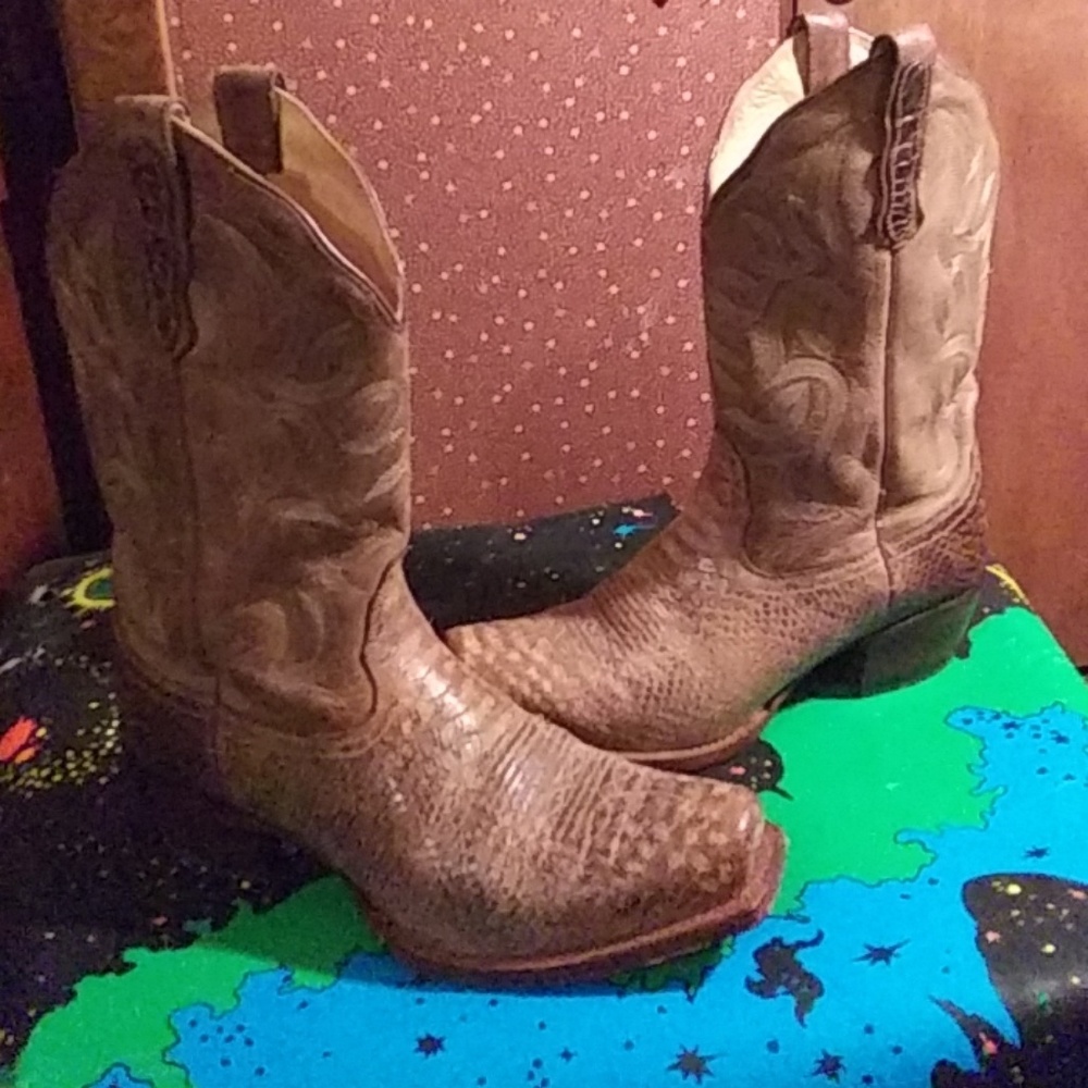 Nocona Boots